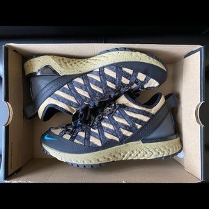 Nike ACG Sneakers